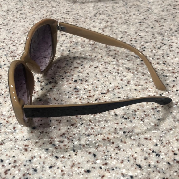 Sunglasses two tone - Picture 2 of 5